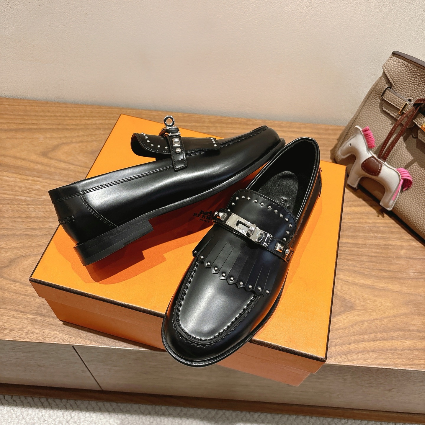 HERMES 00678