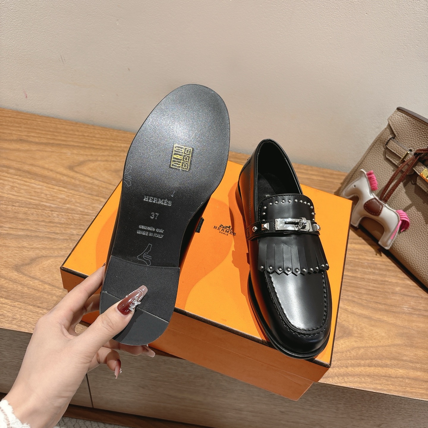 HERMES 00678