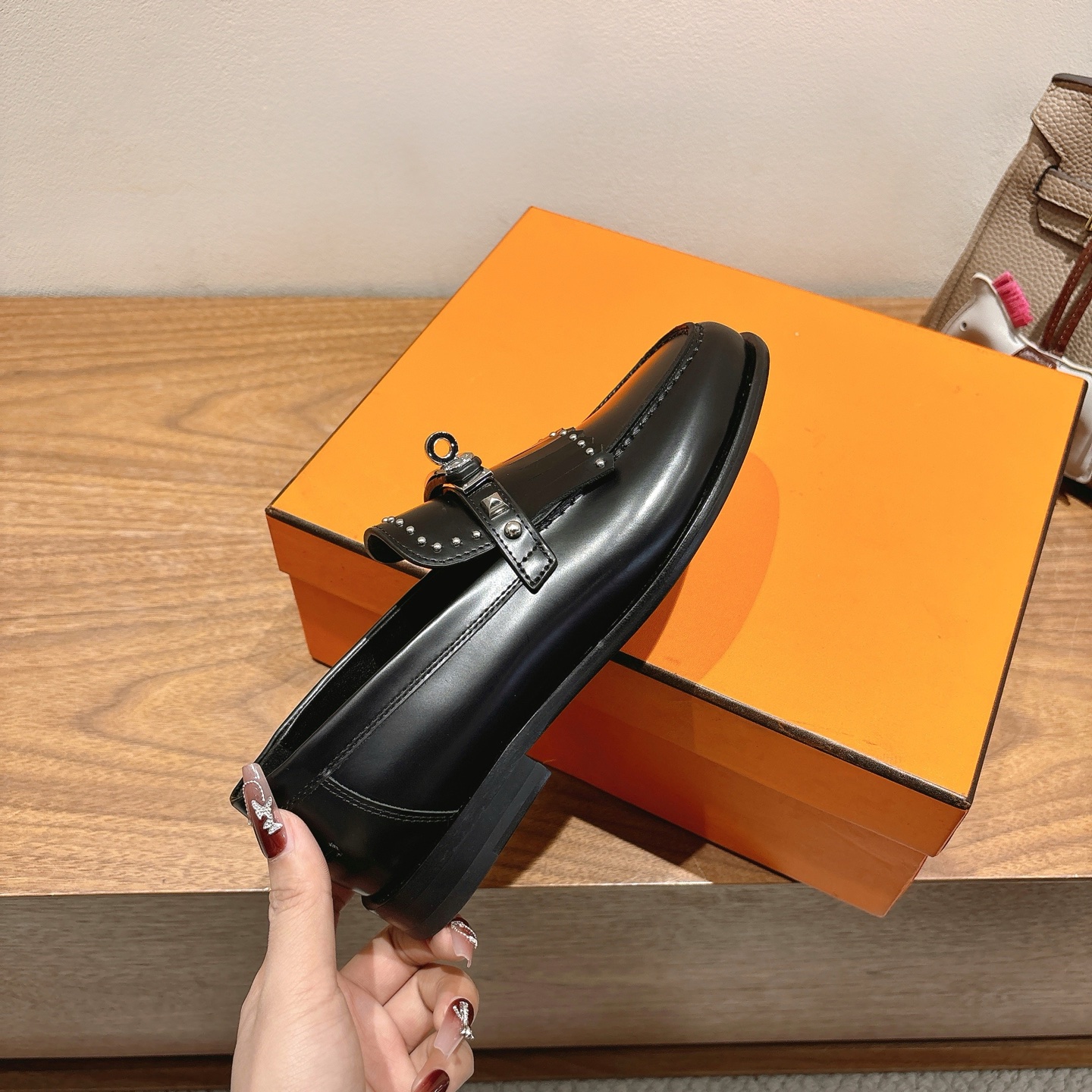 HERMES 00678