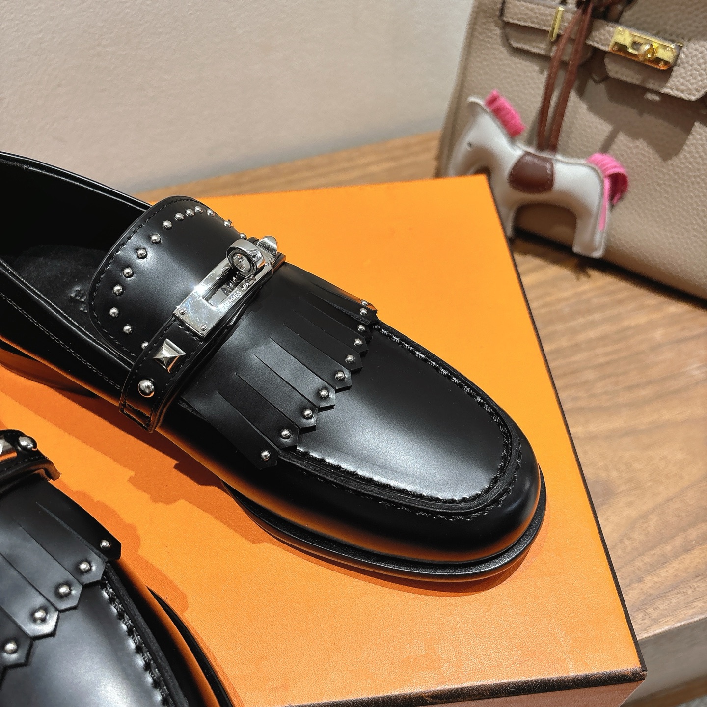 HERMES 00678