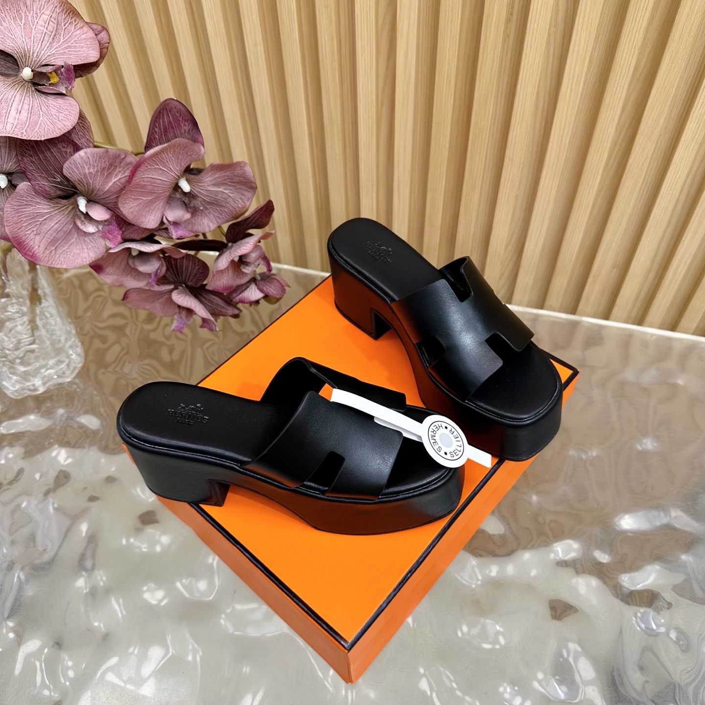 HERMES  00679