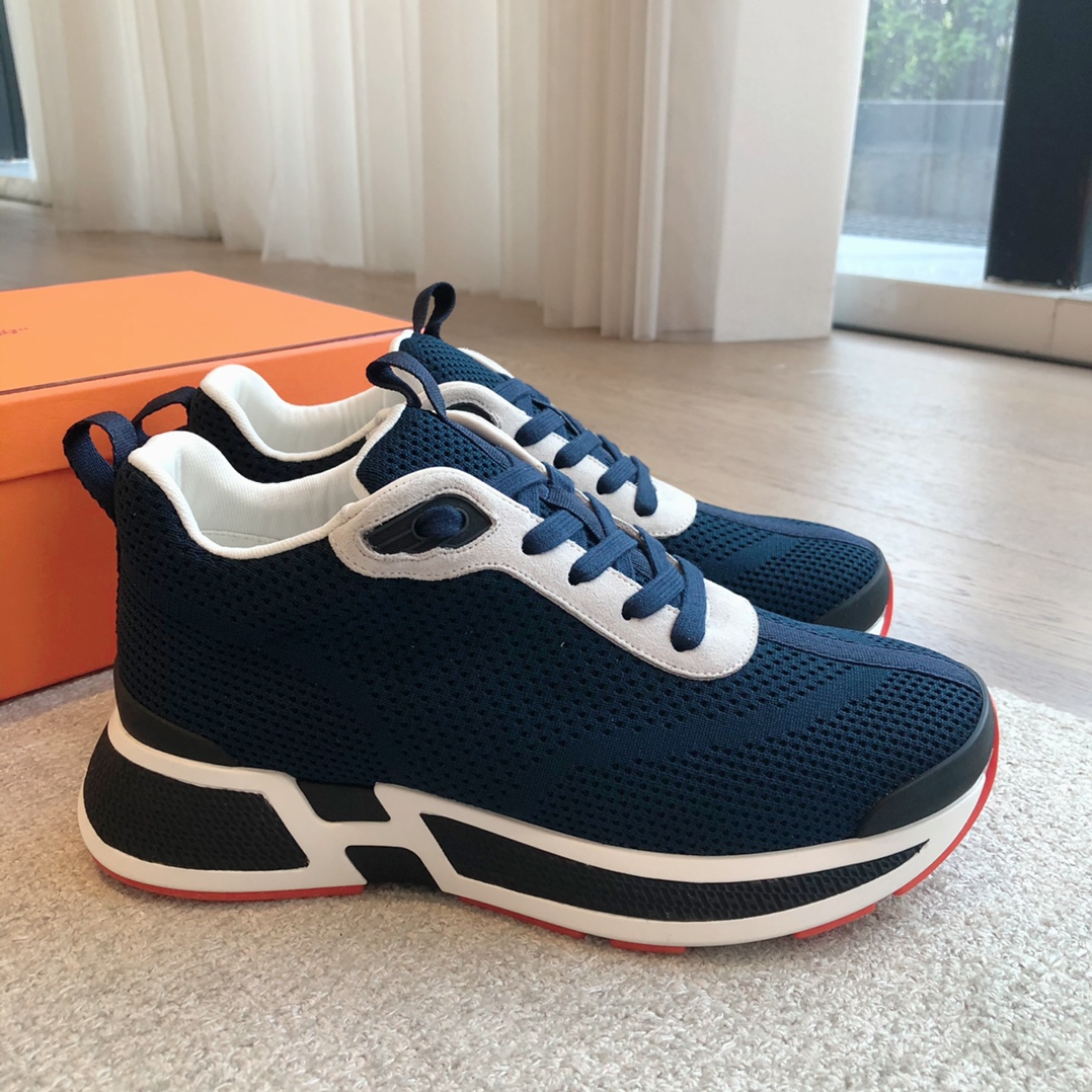 HERMES 00679