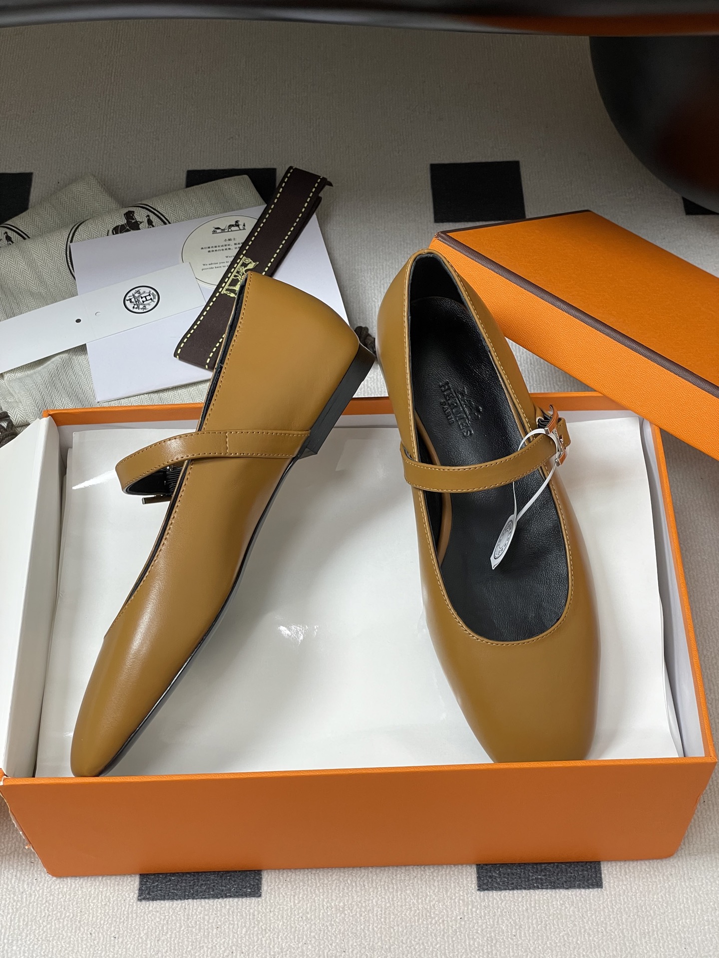 HERMES 00679