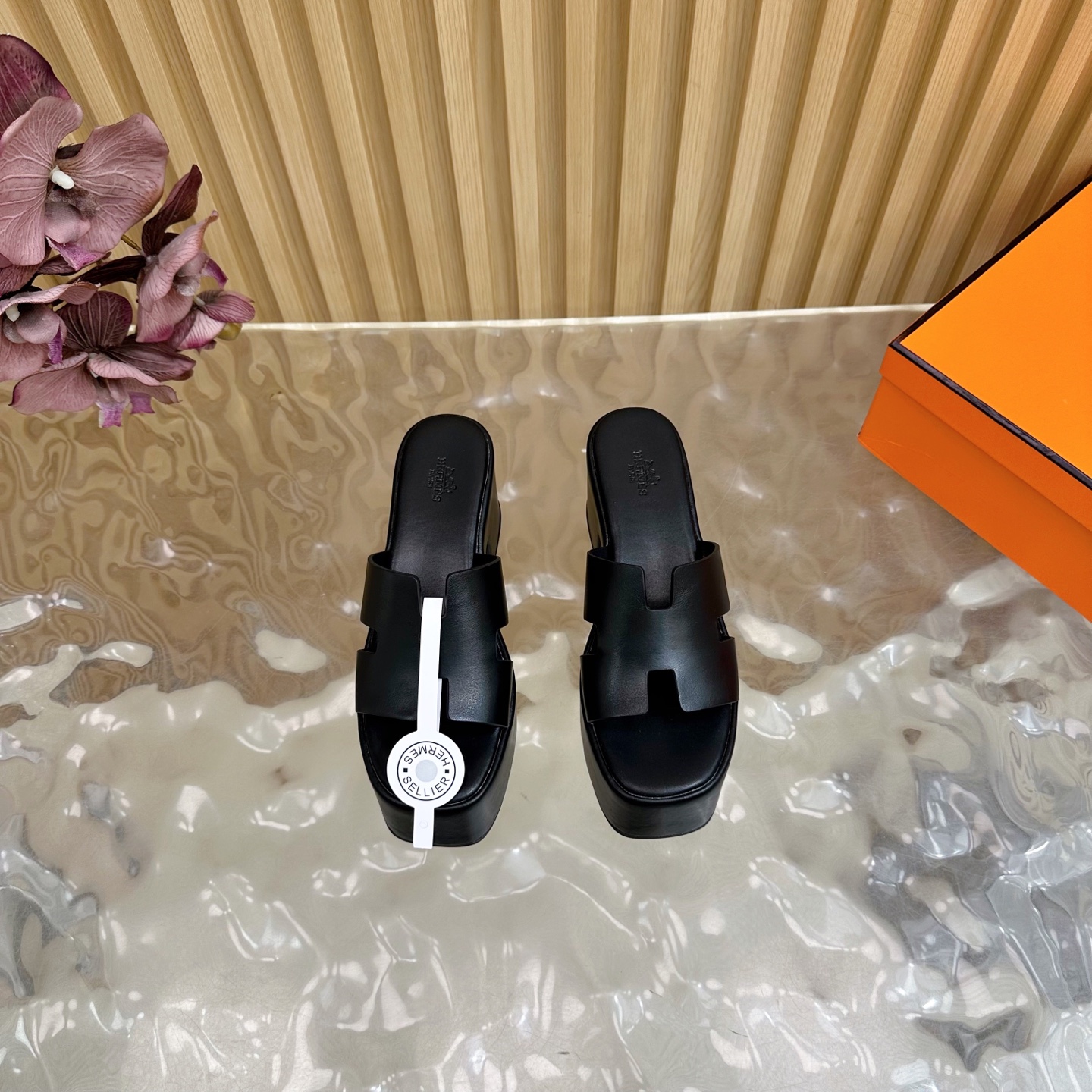 HERMES  00679