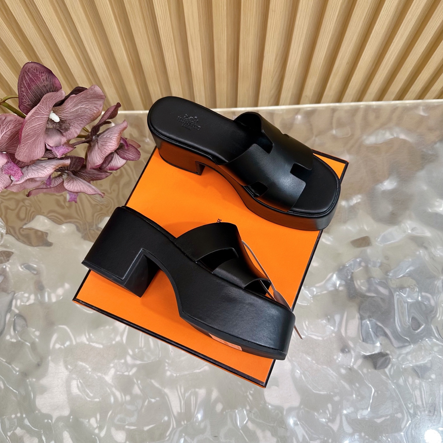 HERMES  00679