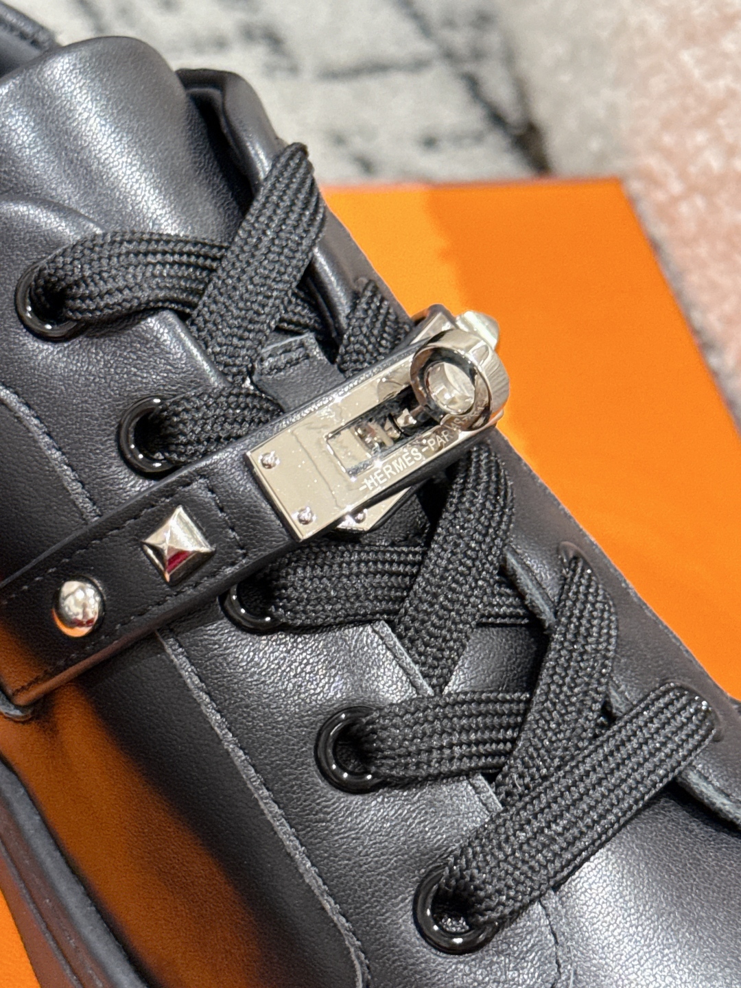 HERMES  00679