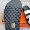 HERMES 00679