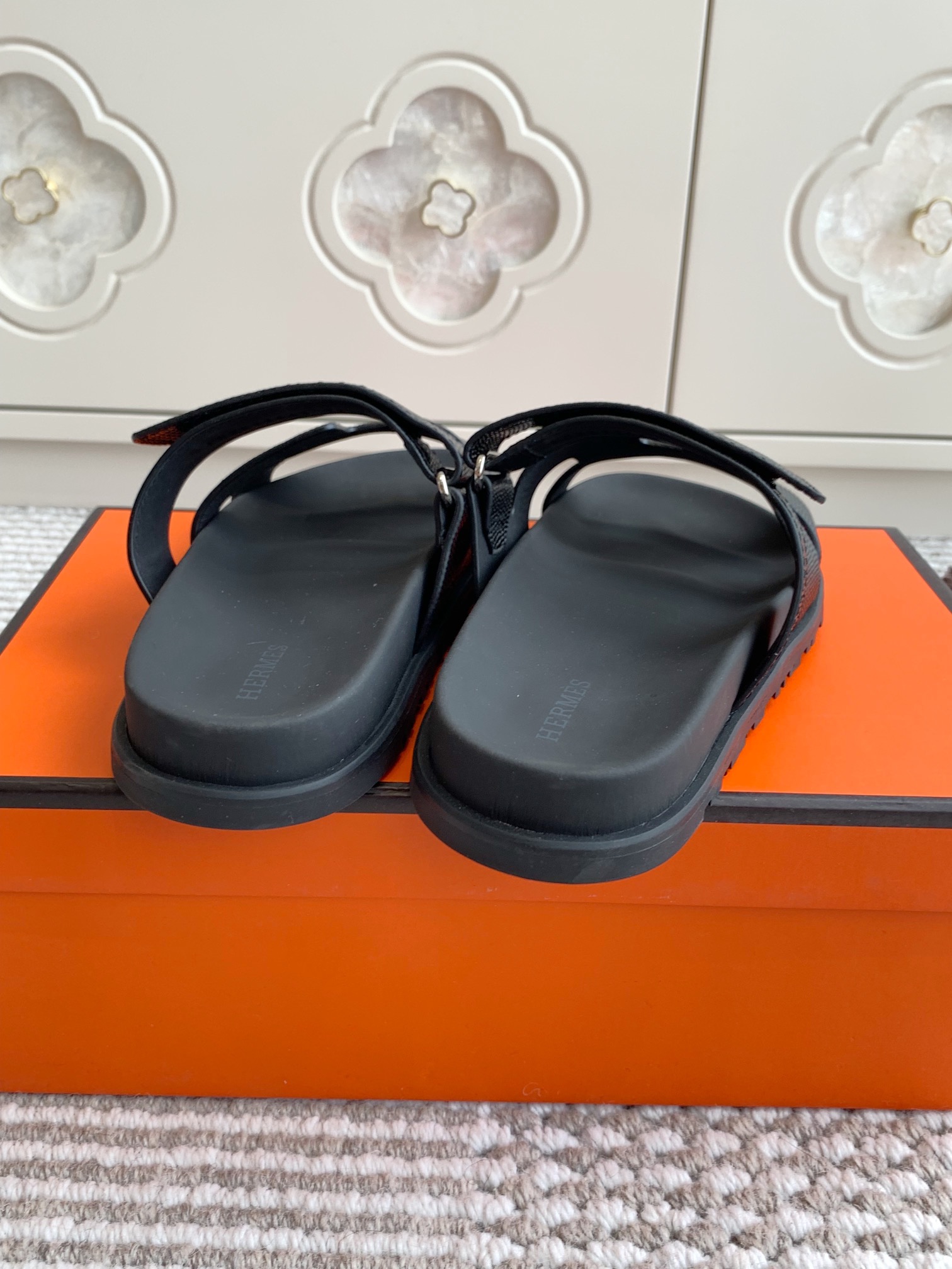 HERMES 00689