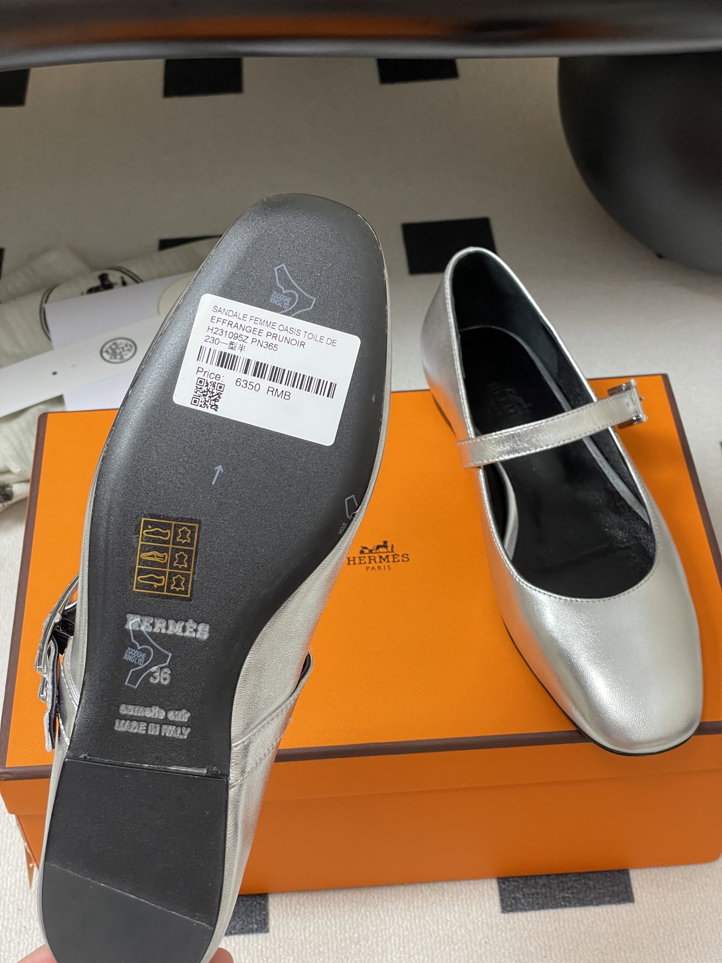 HERMES 00689 HERMES 00689