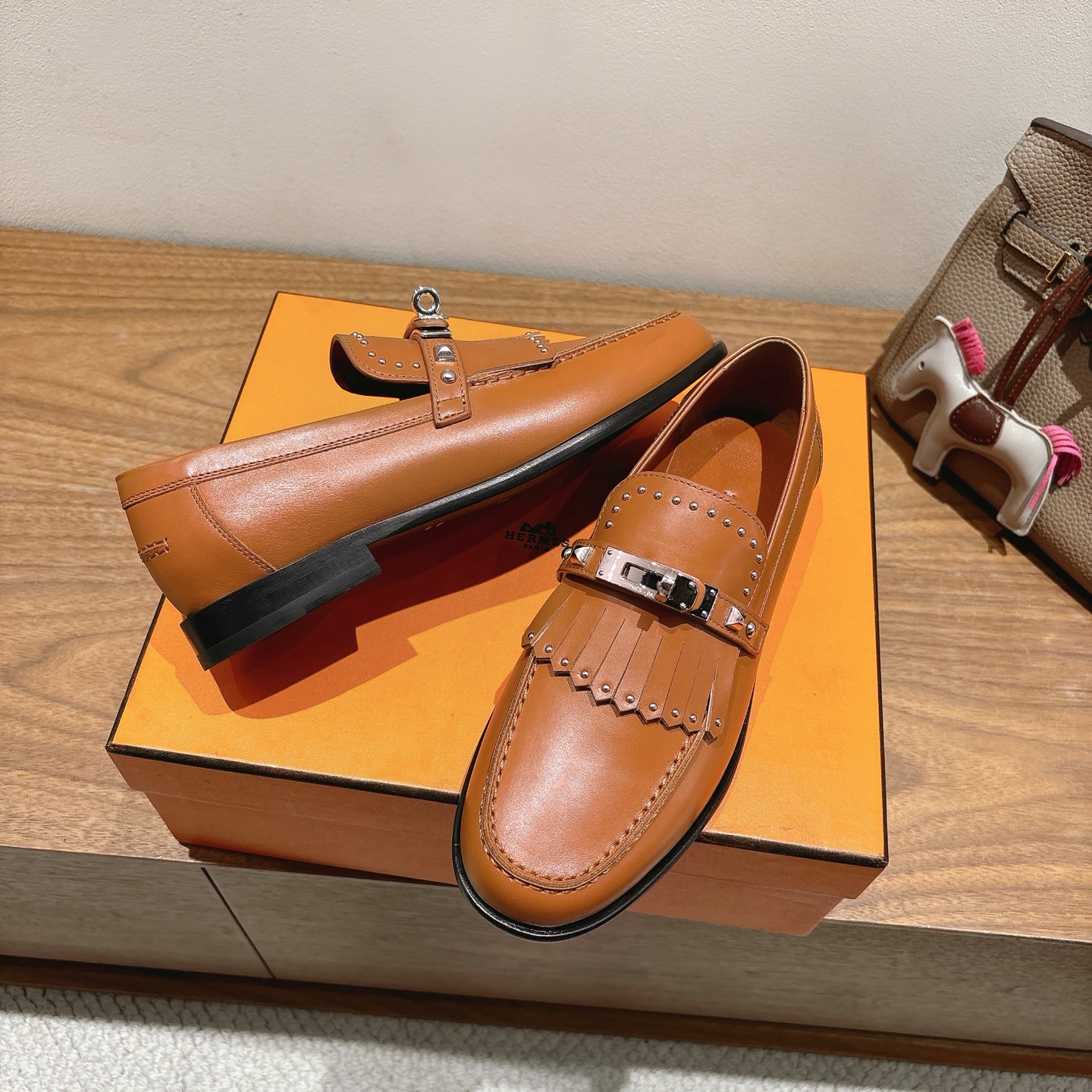 HERMES 00689
