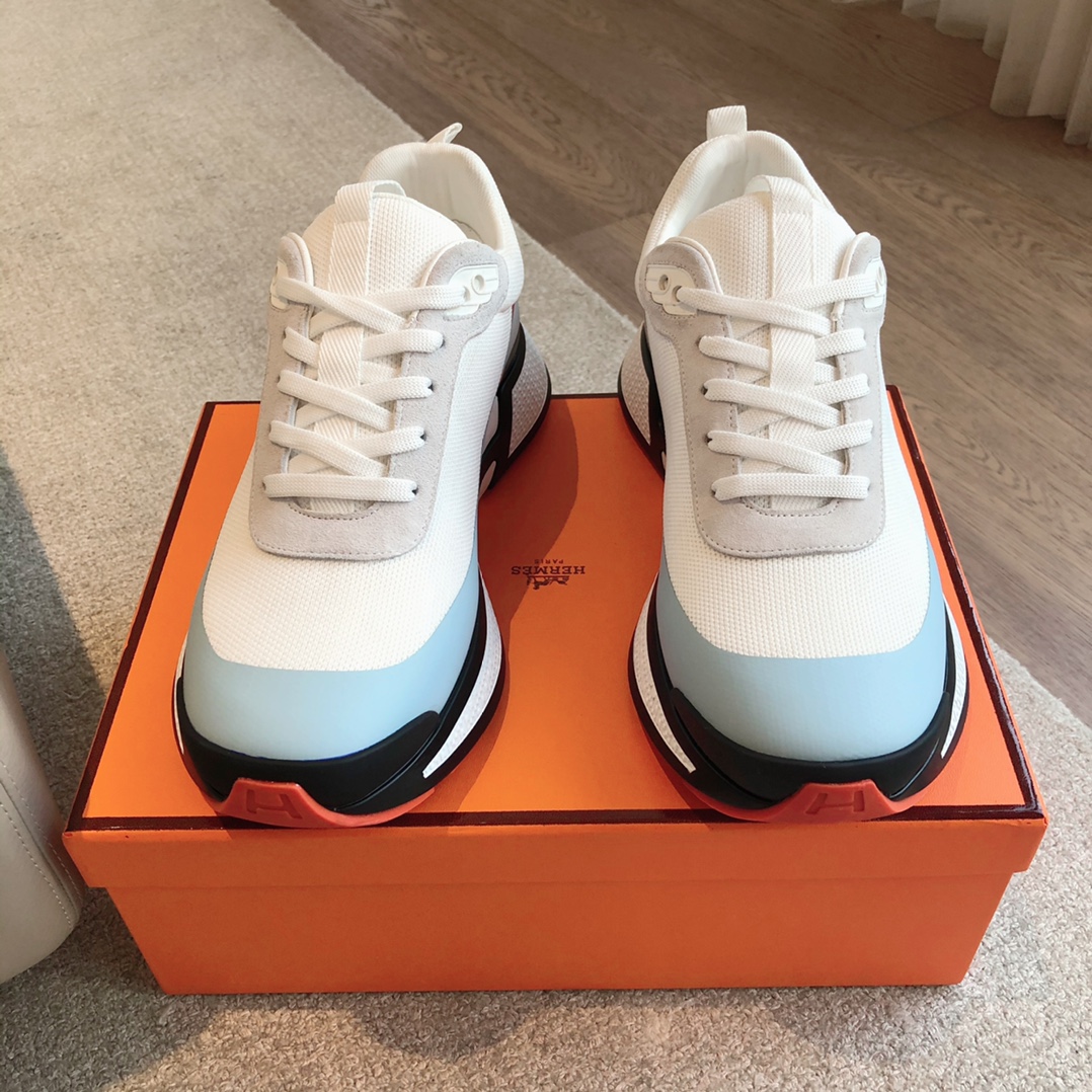 HERMES 00689