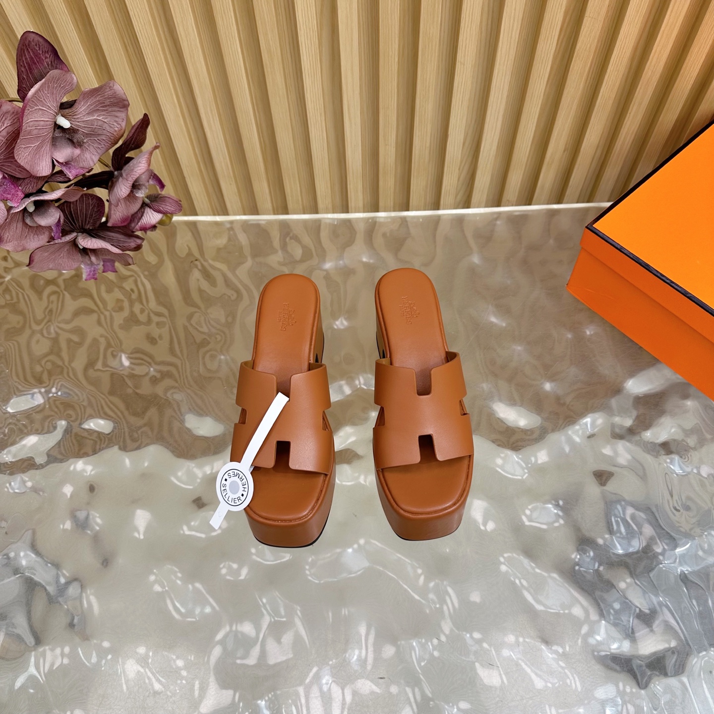 HERMES 00689 HERMES 00689