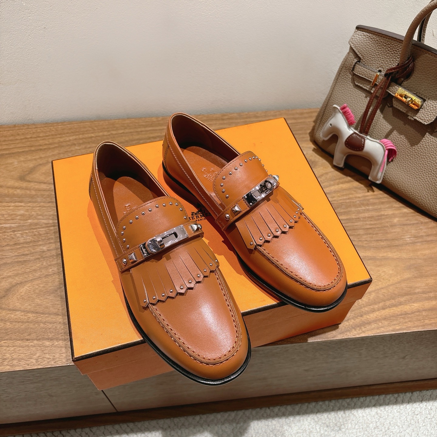 HERMES 00689