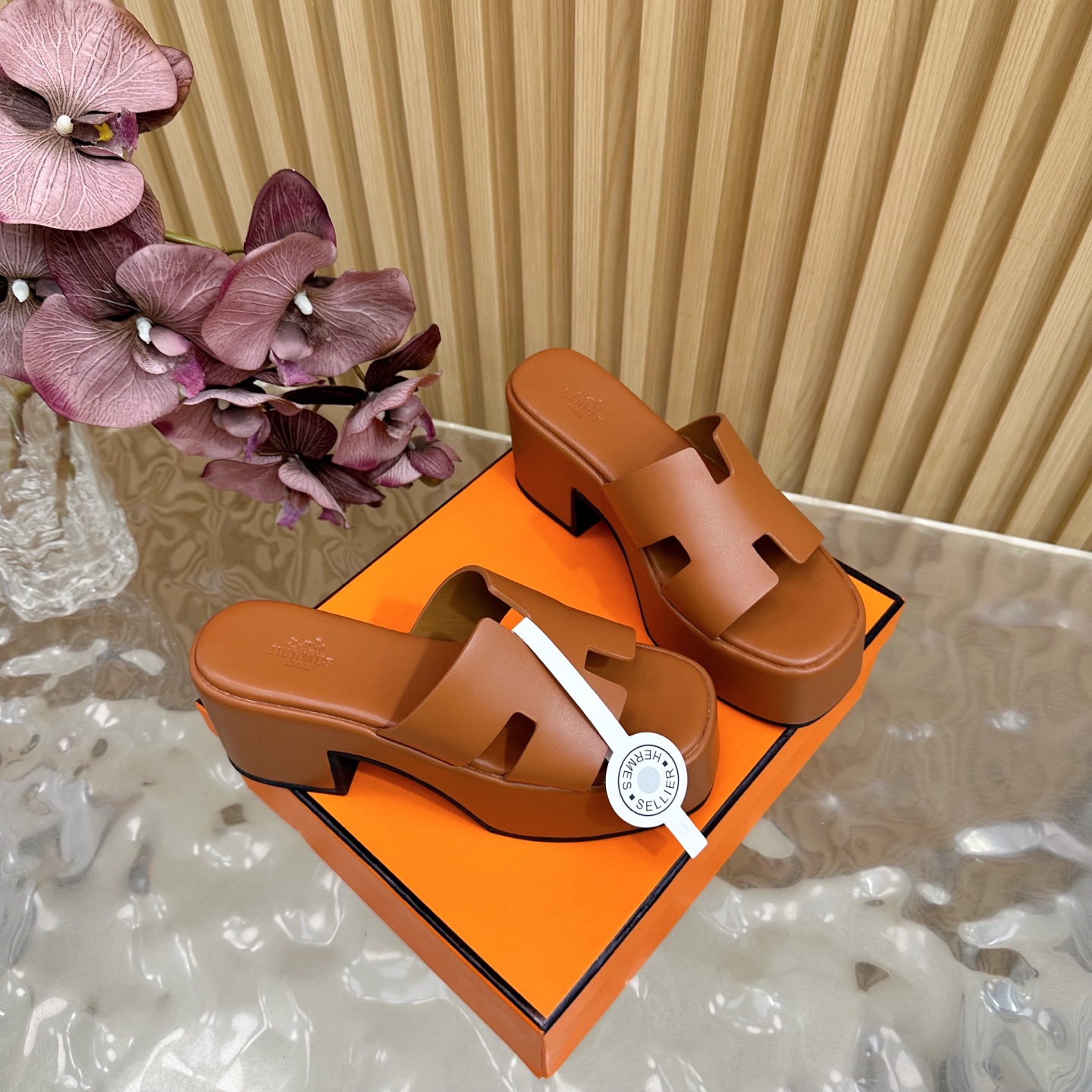 HERMES 00689 HERMES 00689