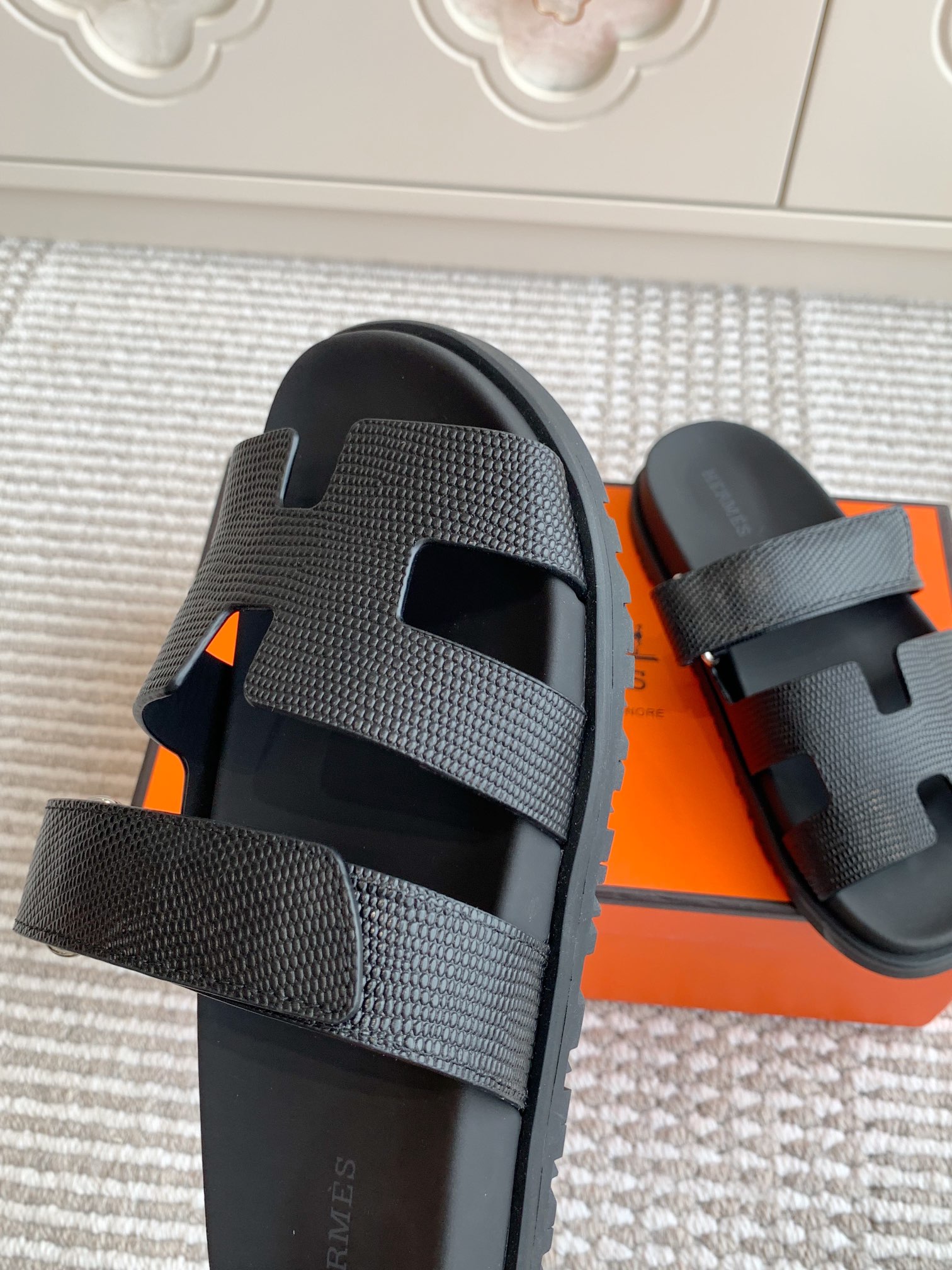 HERMES 00689