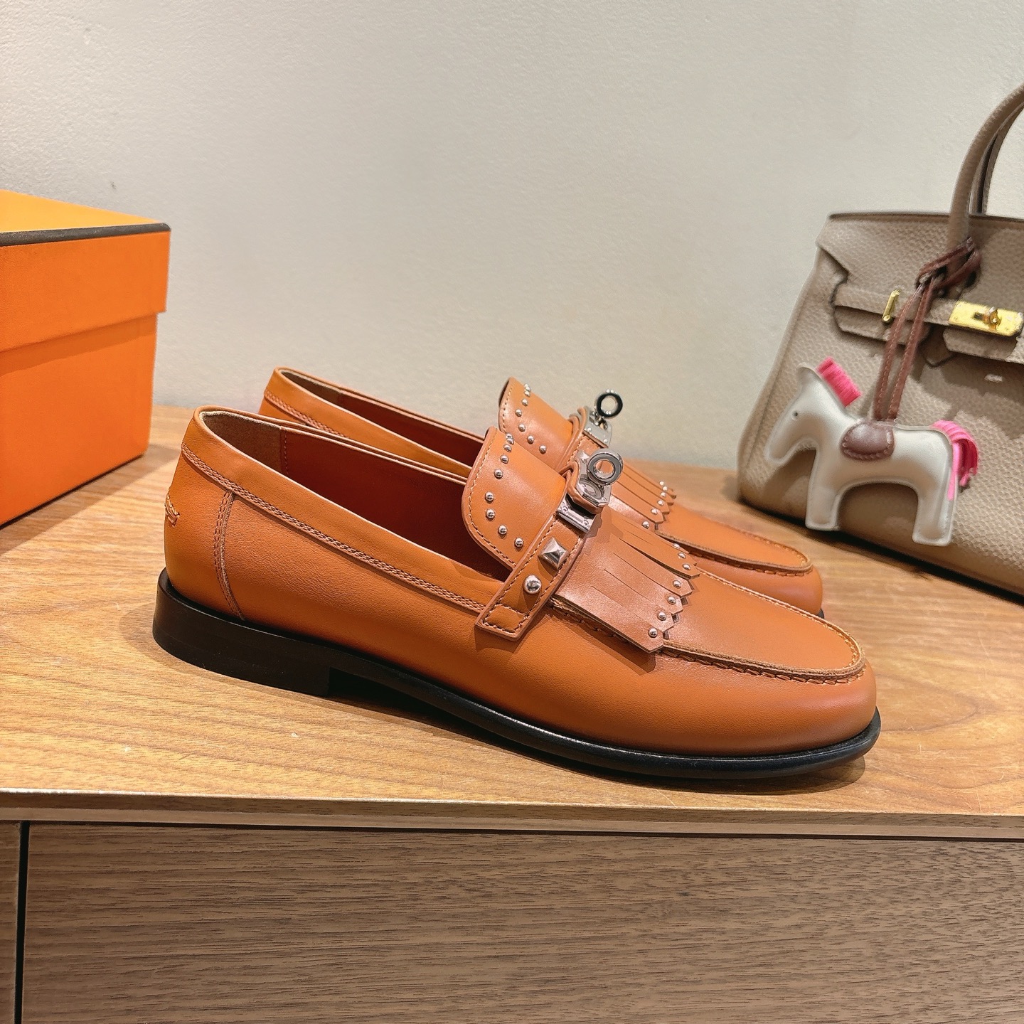 HERMES 00689