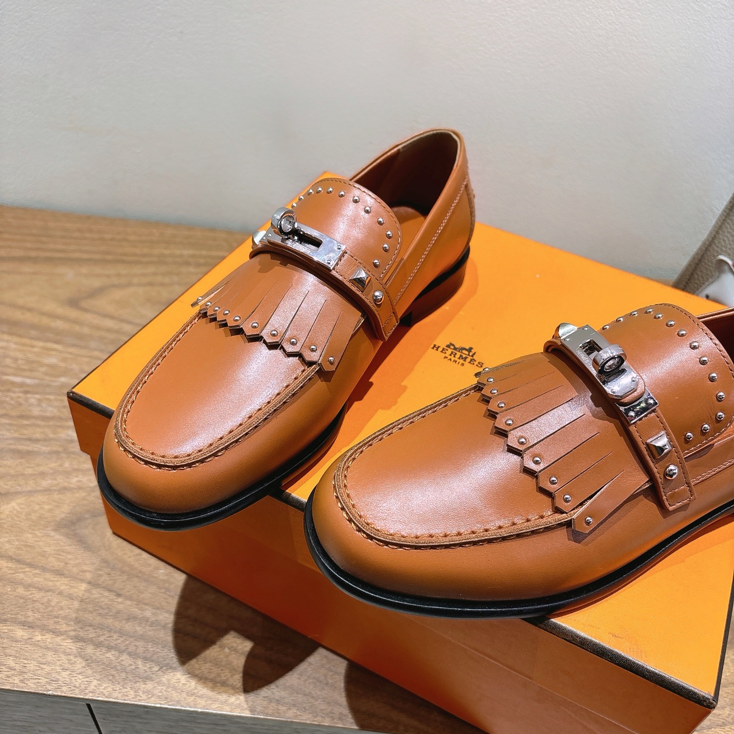 HERMES 00689