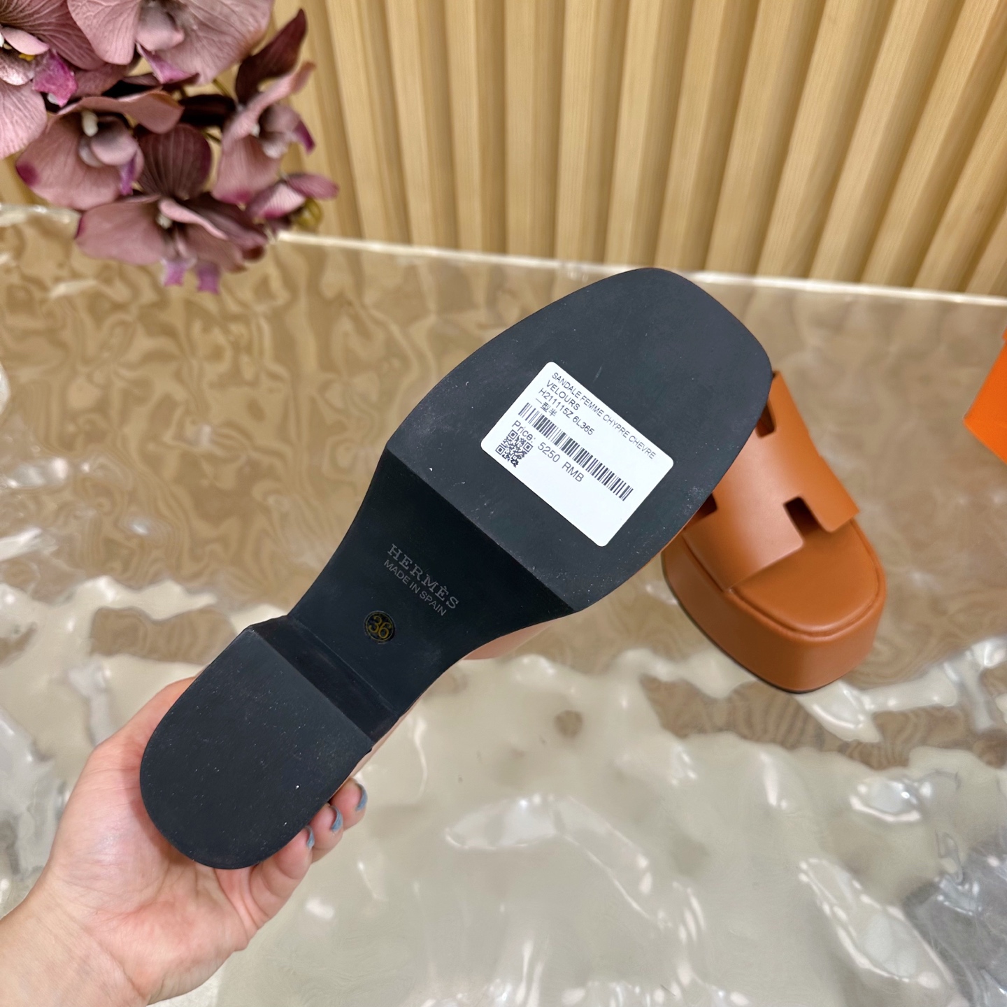 HERMES 00689 HERMES 00689