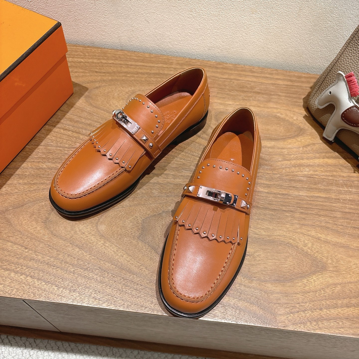 HERMES 00689