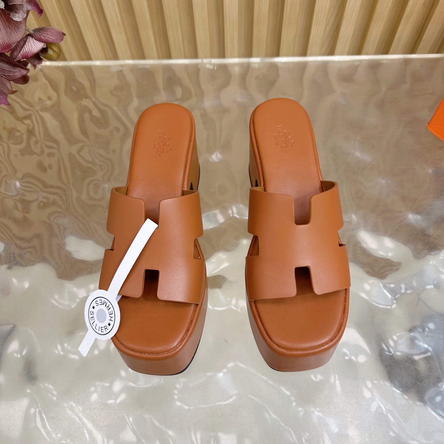 HERMES 00689 HERMES 00689