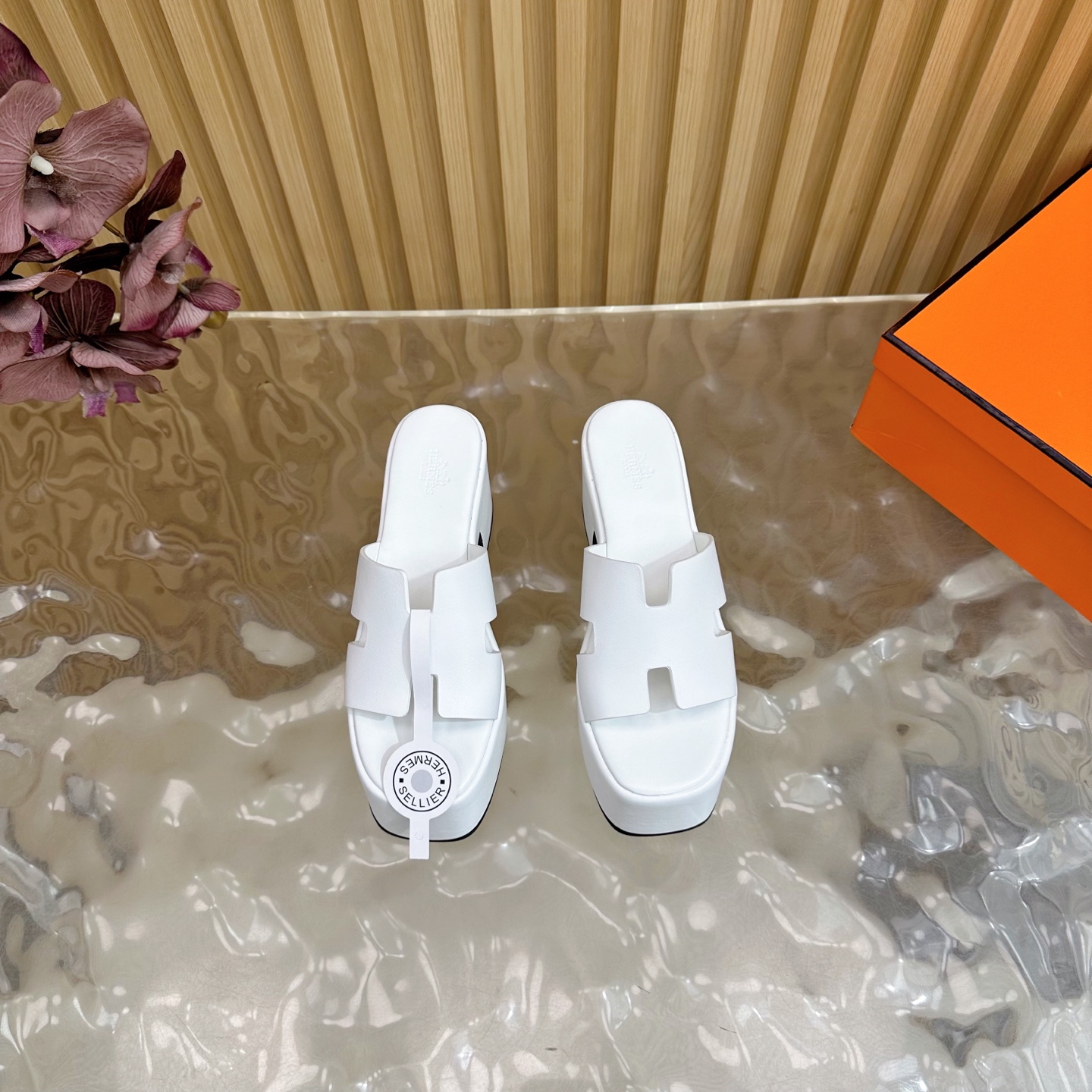 HERMES 00699 HERMES 00699
