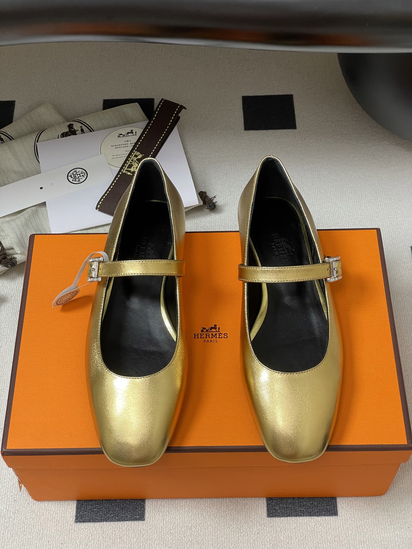 HERMES 00699 HERMES 00699