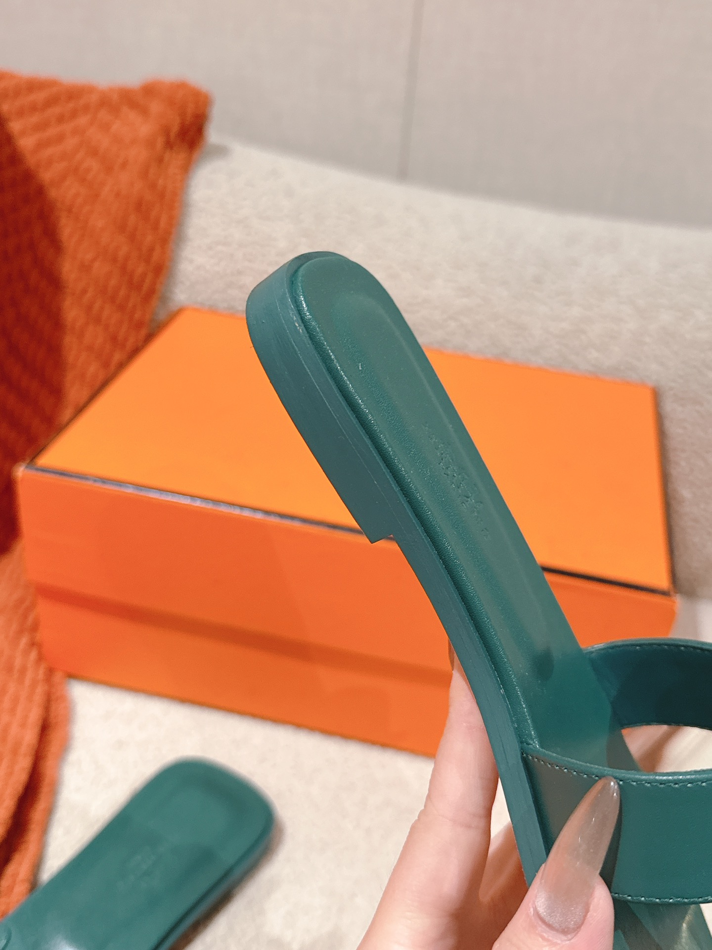 HERMES 00699 HERMES 00699
