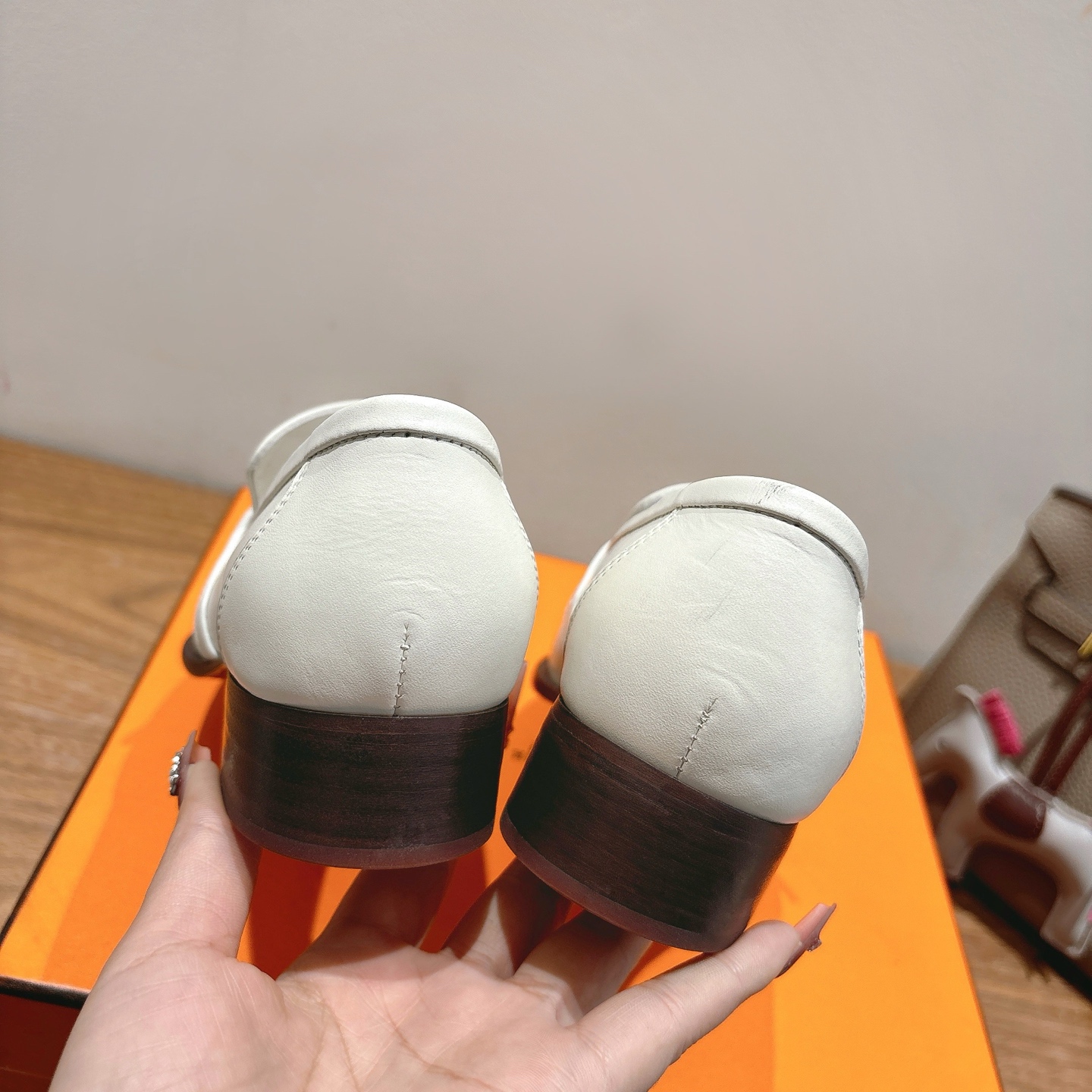 HERMES 00699 HERMES 00699