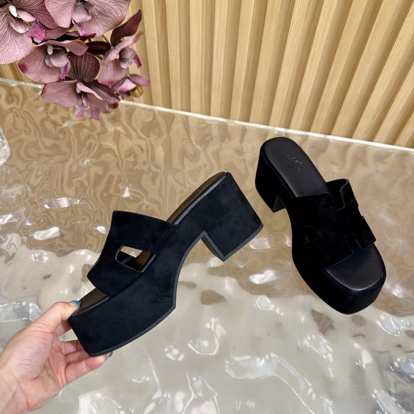 HERMES  00709