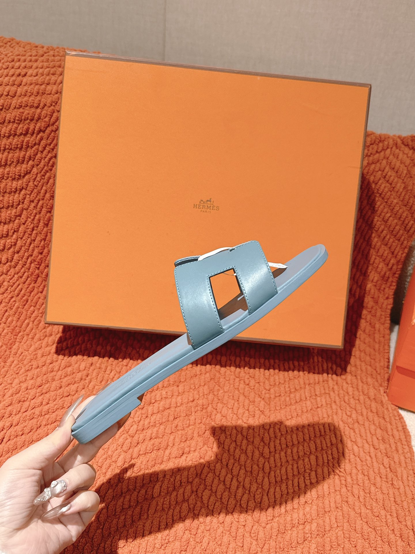 HERMES  00709