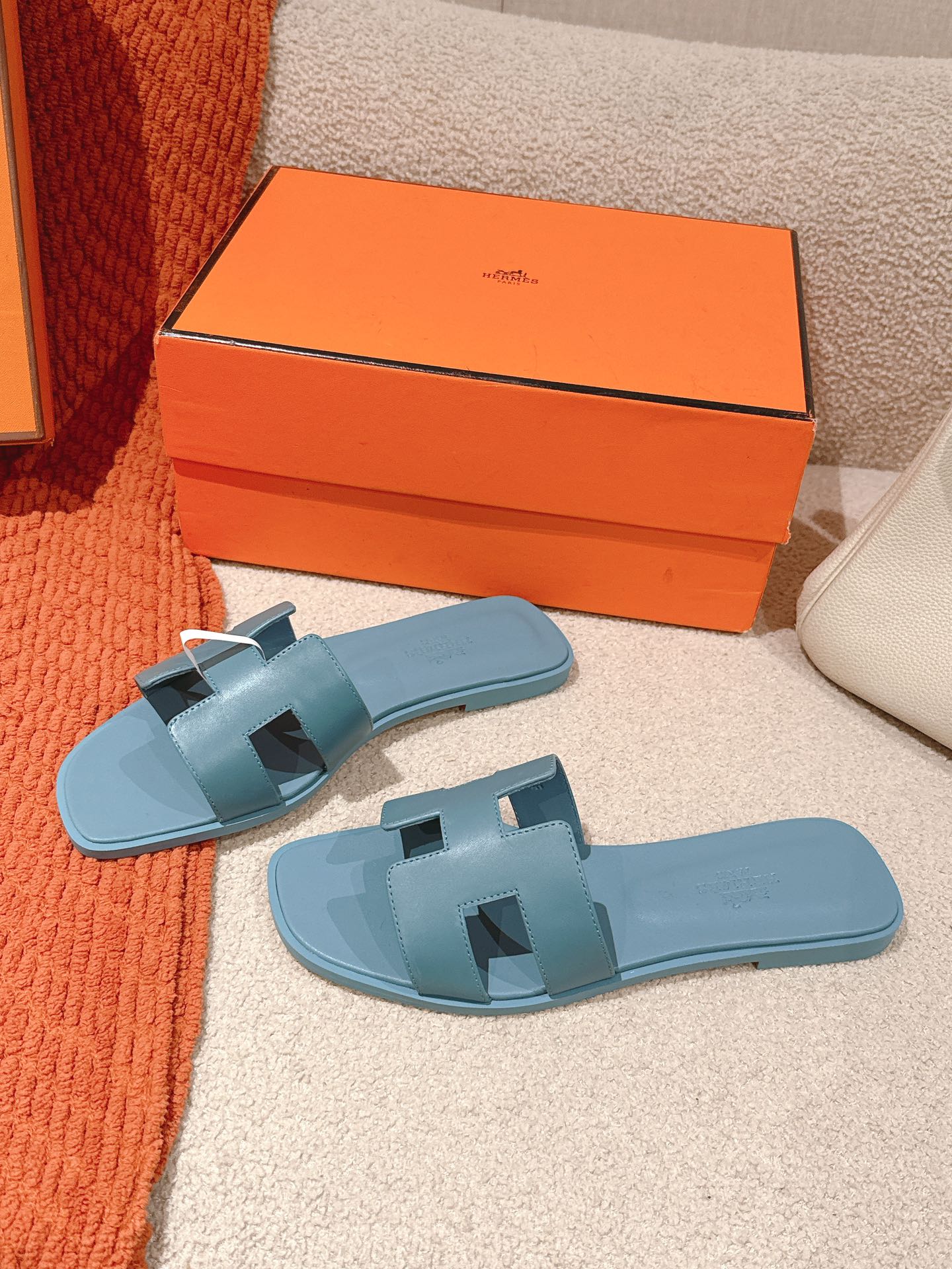 HERMES  00709