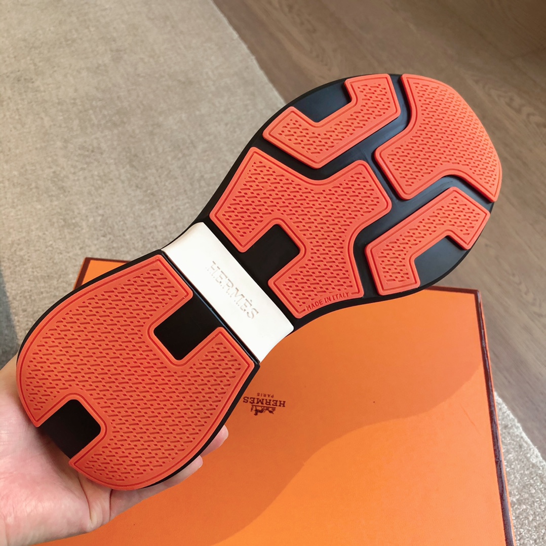 HERMES 00709