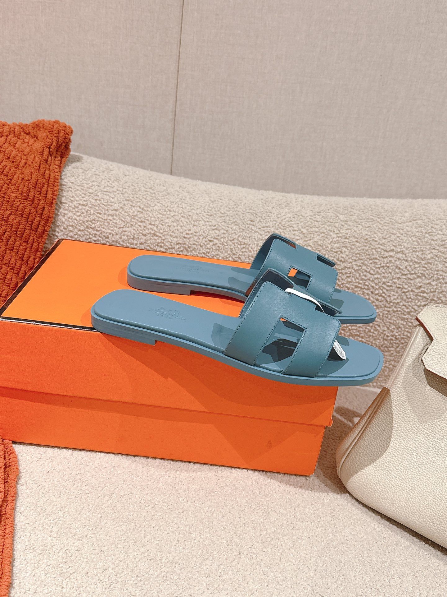 HERMES  00709