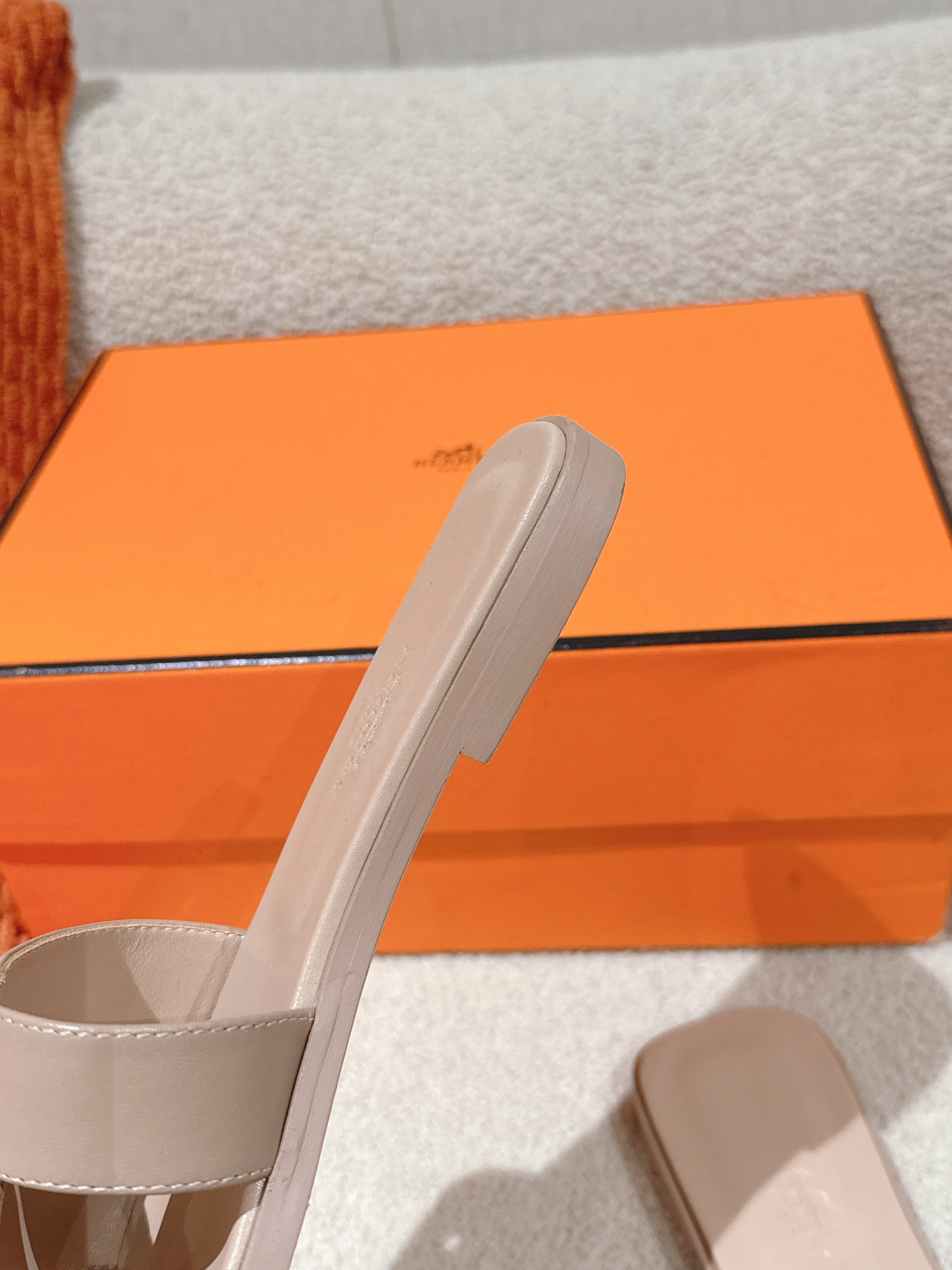 HERMES 00719 HERMES 00719