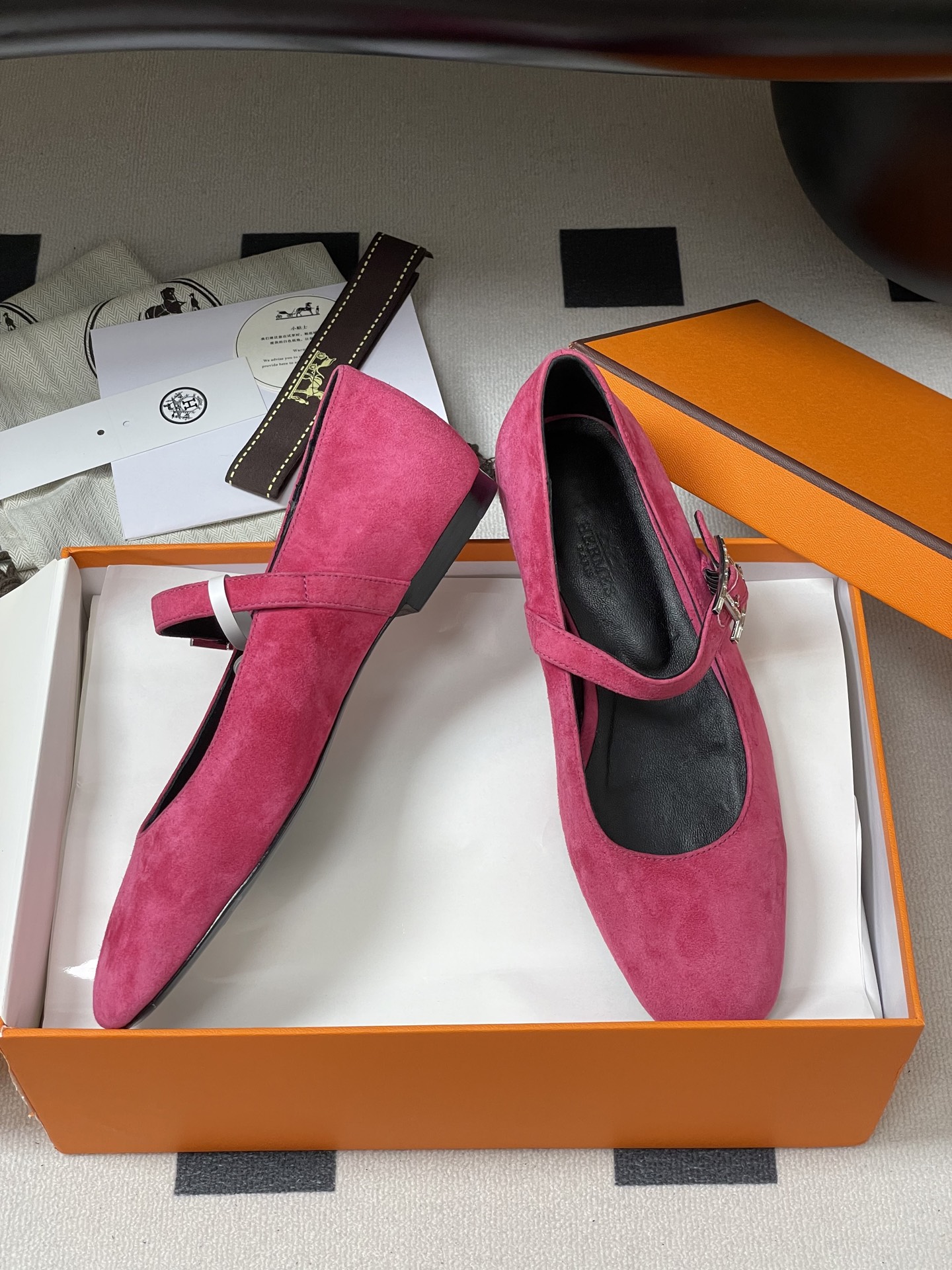 HERMES 00729 HERMES 00729