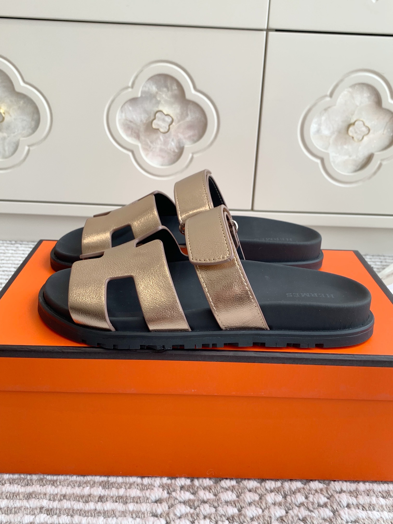 HERMES 00729
