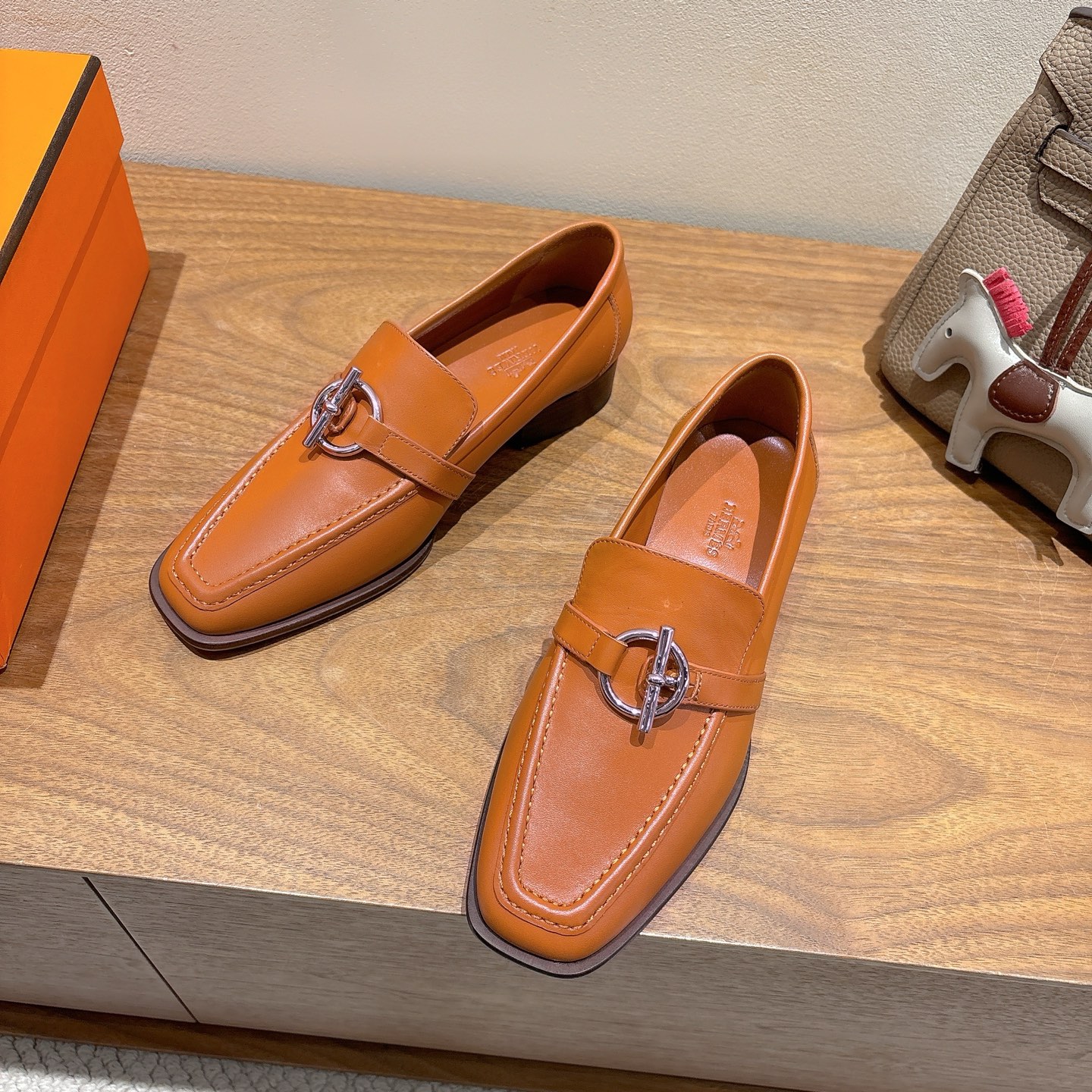 HERMES 00729 HERMES 00729
