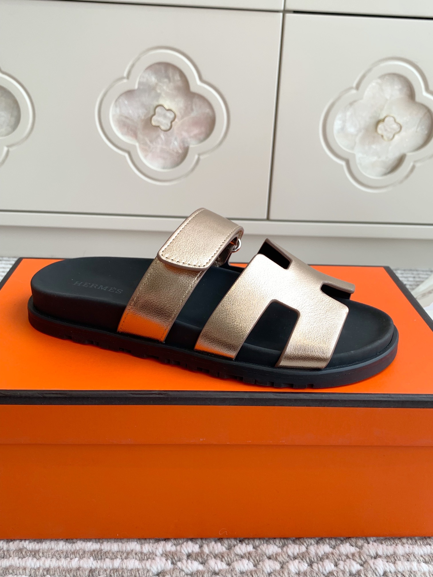 HERMES 00729