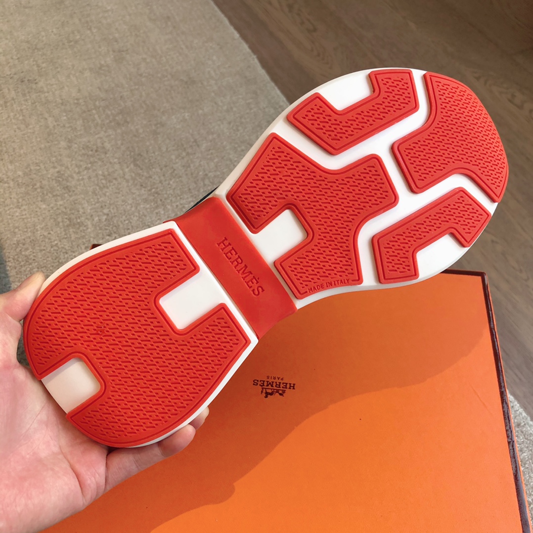 HERMES 00739 HERMES 00739