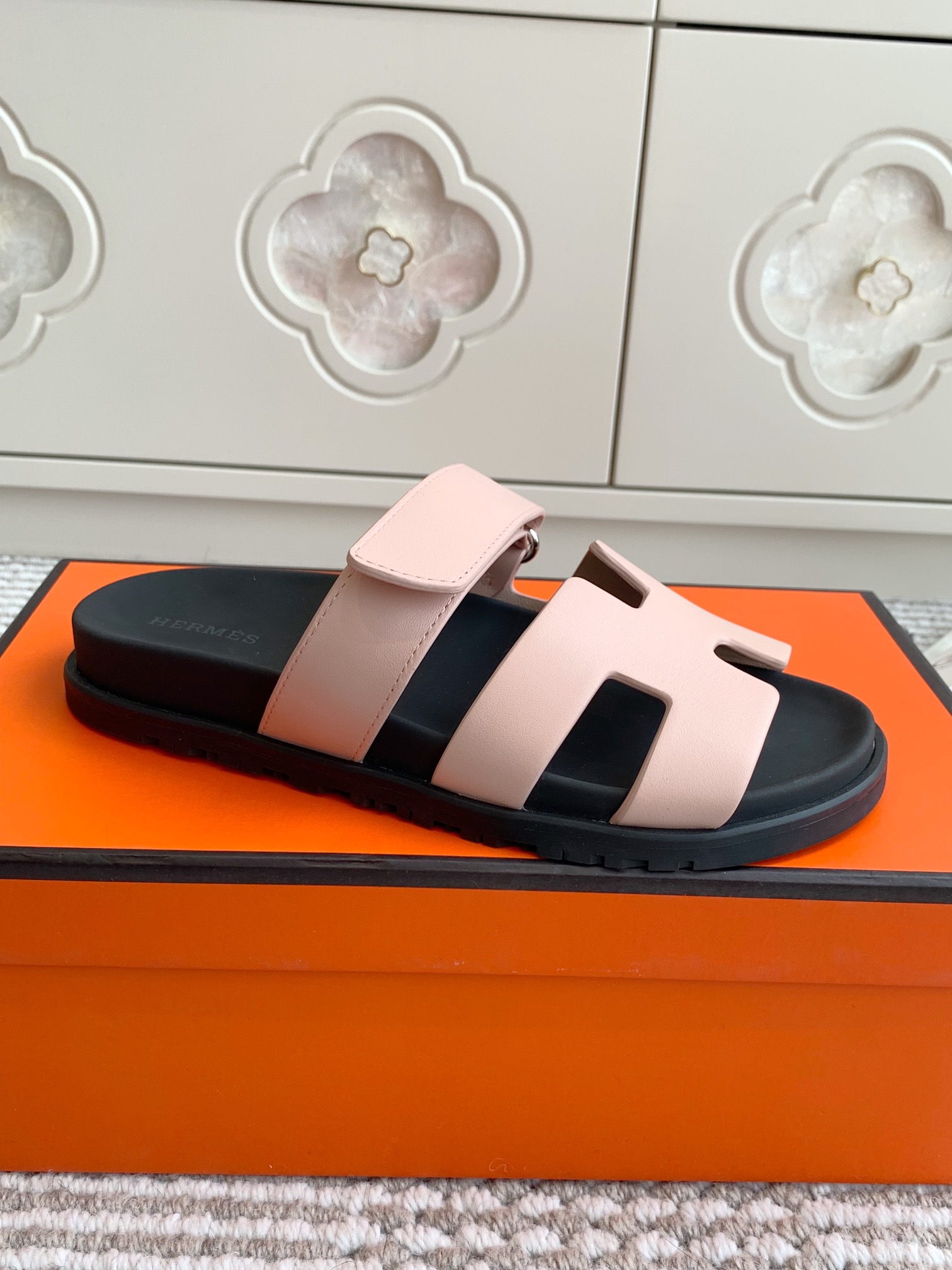 New Hermes Womens Chypre Rose Cancan Sandals