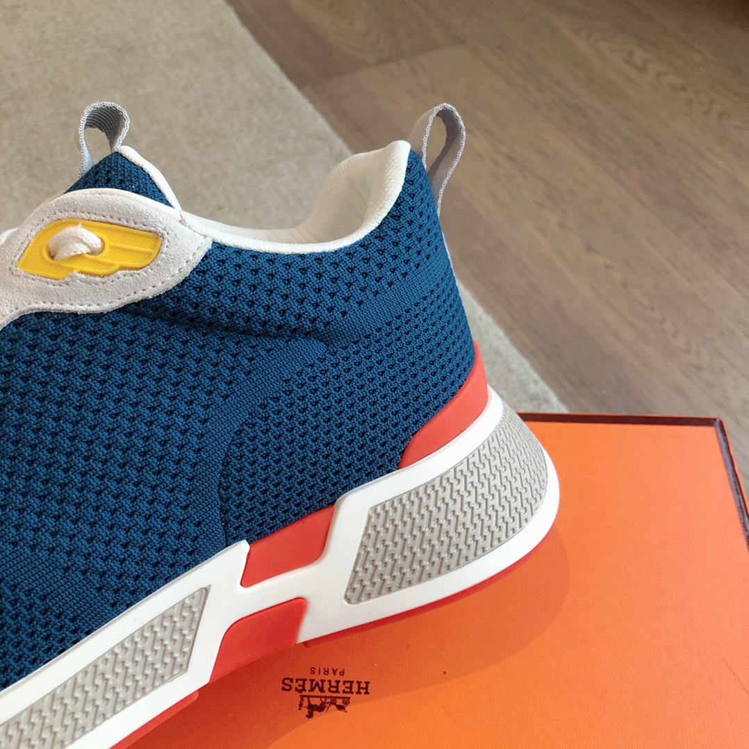 HERMES 00739 HERMES 00739