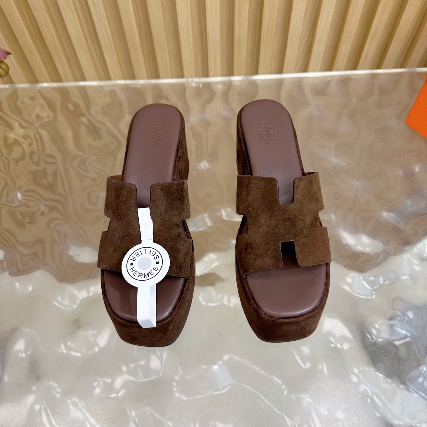 HERMES 00739 HERMES 00739