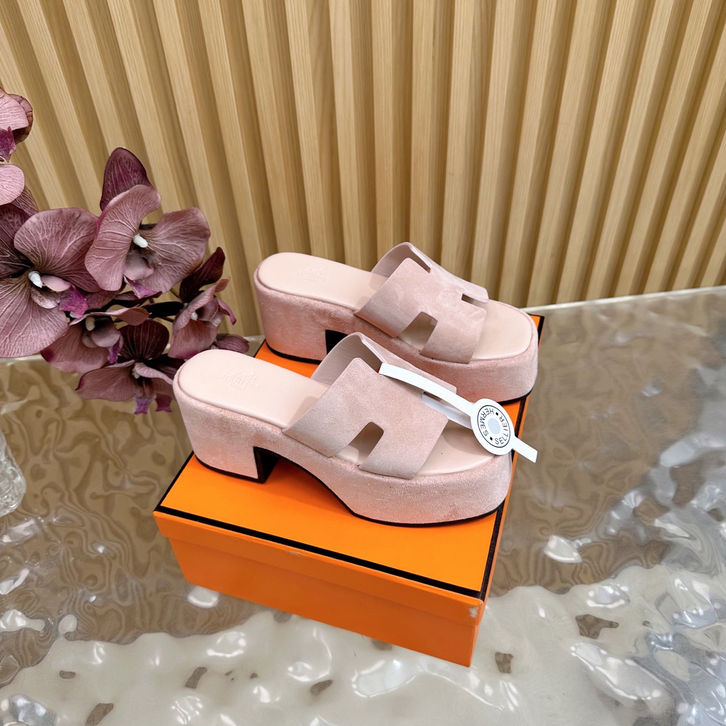 HERMES  00749