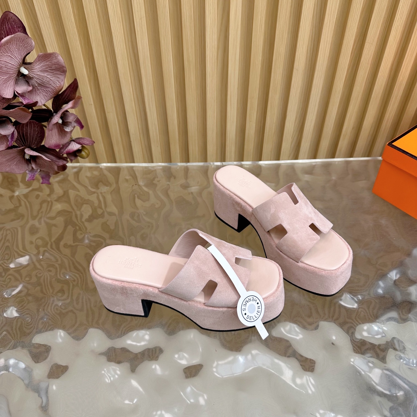 HERMES 00749 HERMES 00749