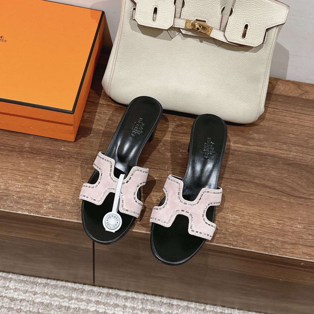 HERMES 00749 HERMES 00749