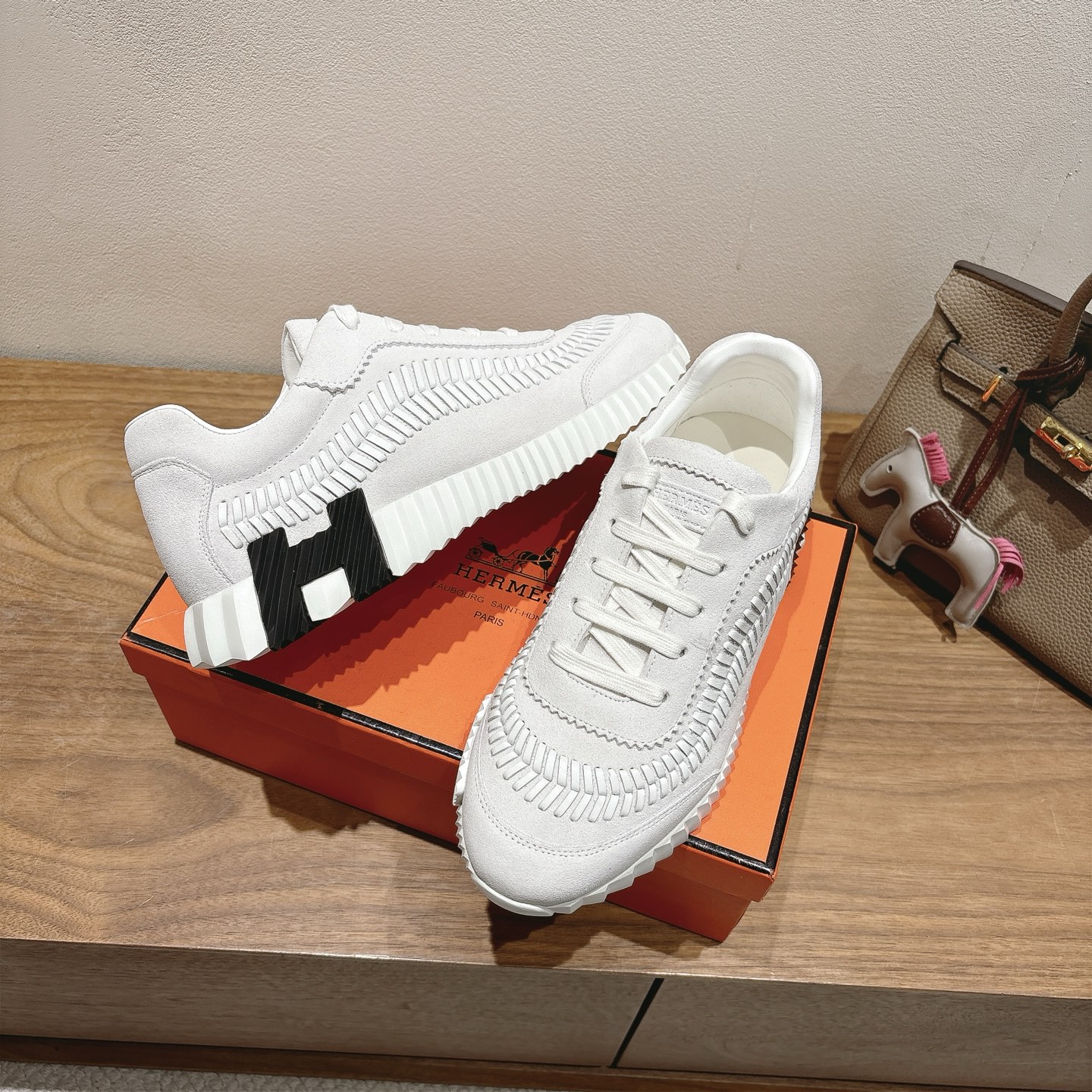 HERMES 00749 HERMES 00749