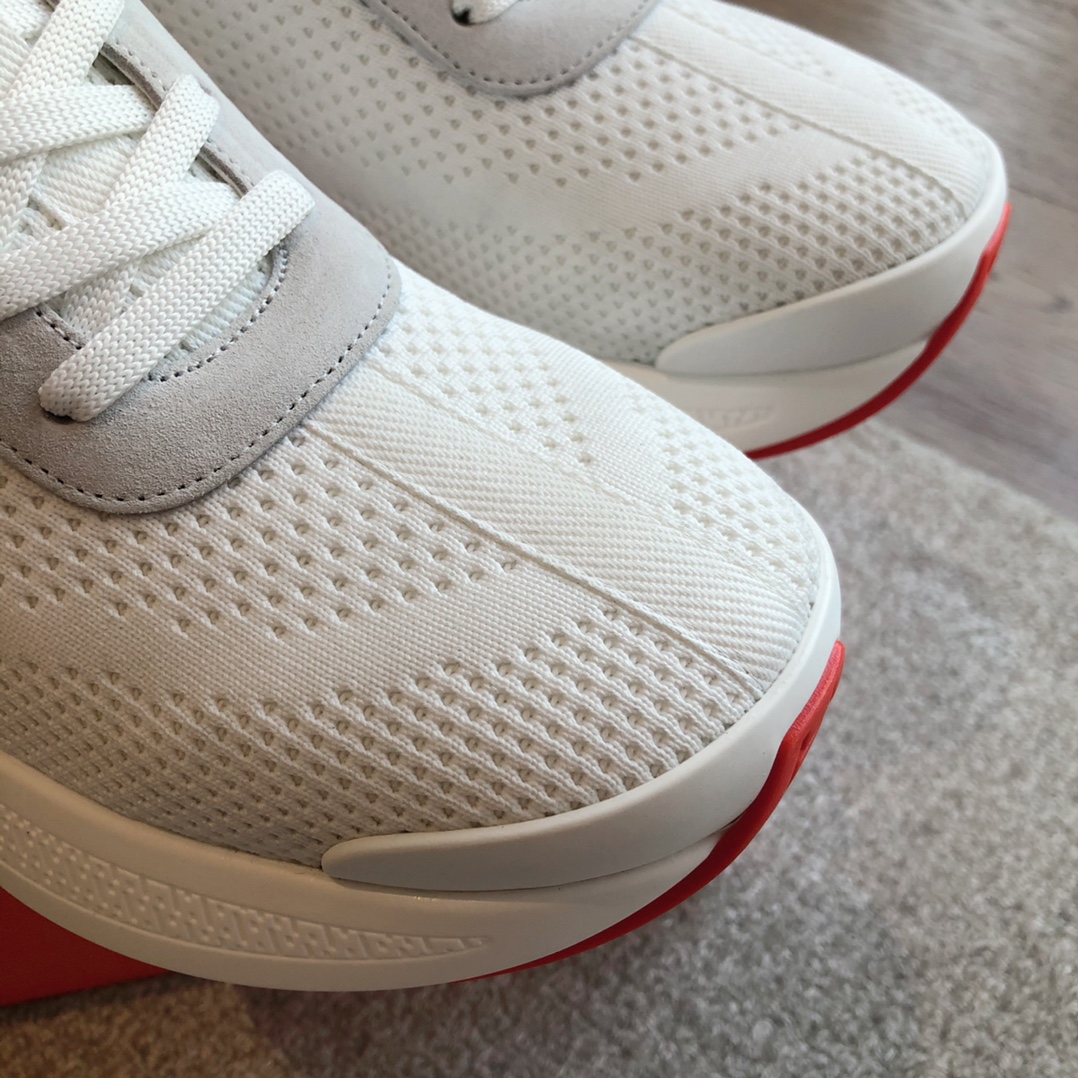HERMES 00749 HERMES 00749