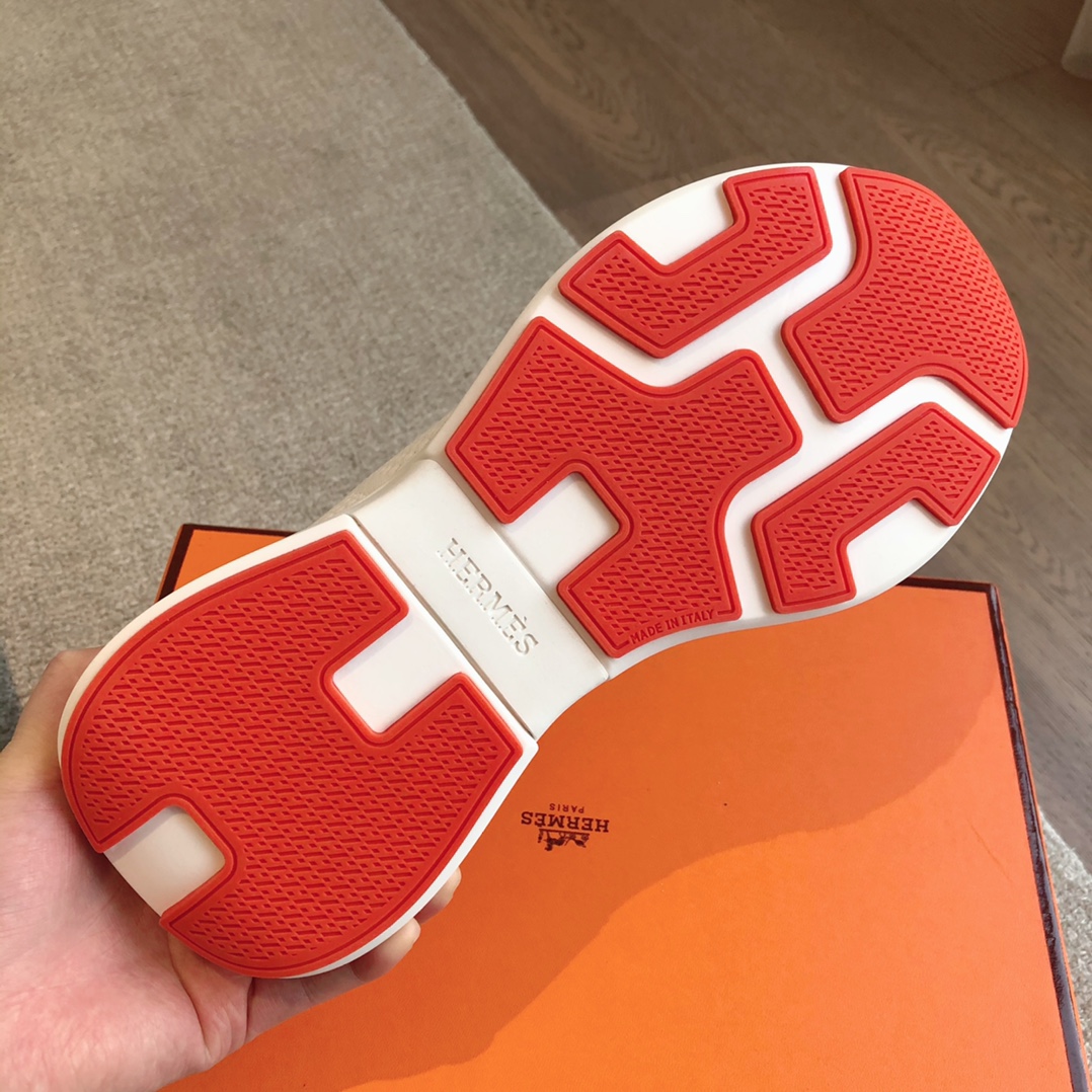 HERMES 00749 HERMES 00749