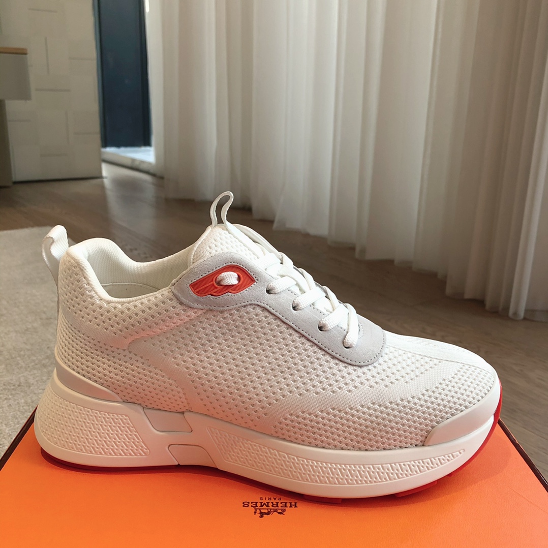 HERMES 00749 HERMES 00749