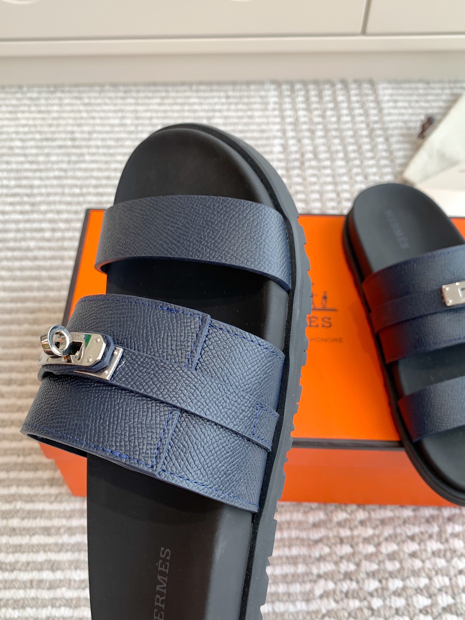 Hermes Men's Hermès Jackson Sandal H242949ZHI2395 Color Navy Size